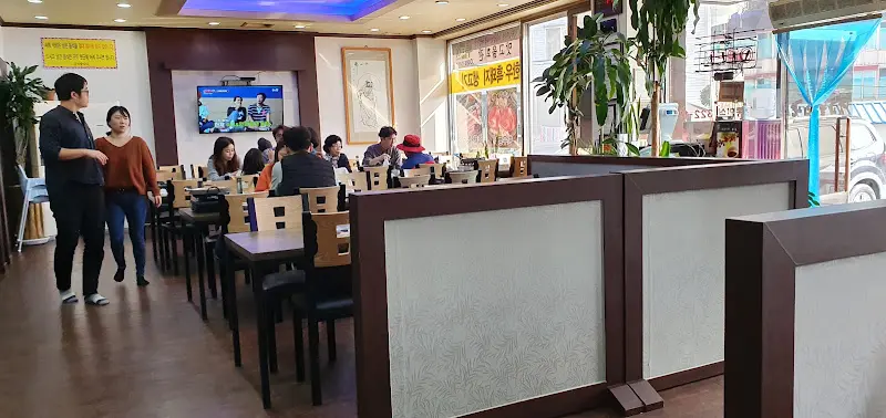 가게 내부 전경