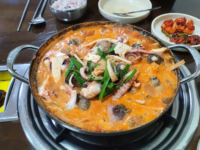 보글보글 해물탕