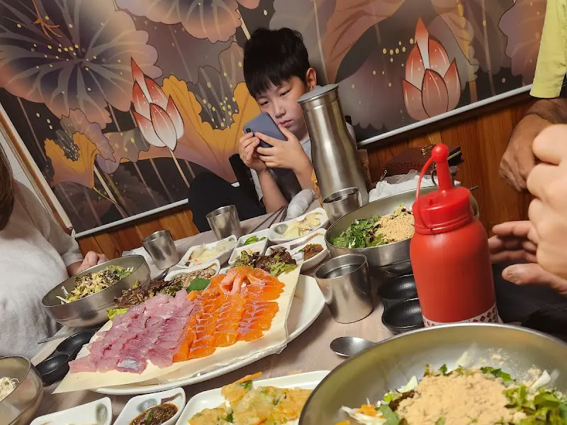 가족 식사 풍경