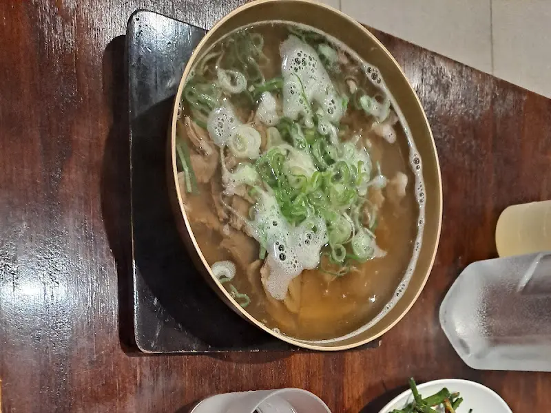 곰탕 한 상 차림