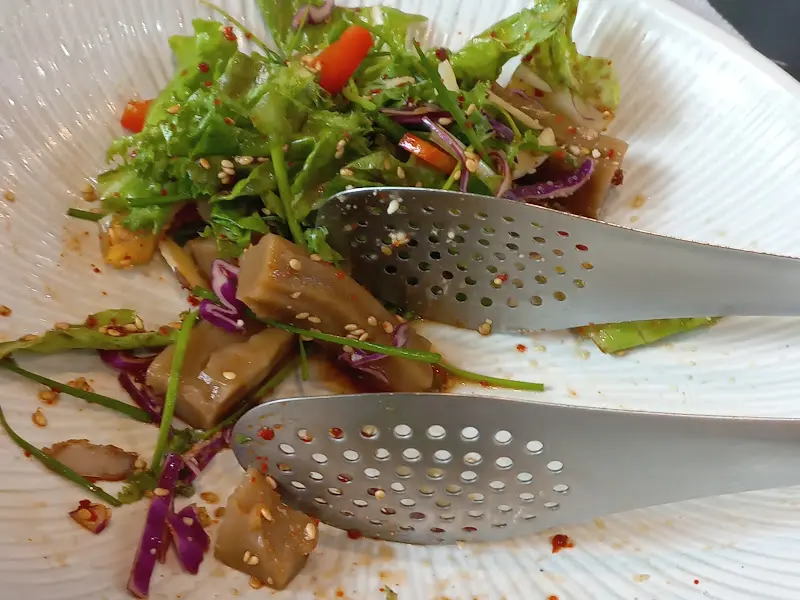 신선함이 가득한 샐러드