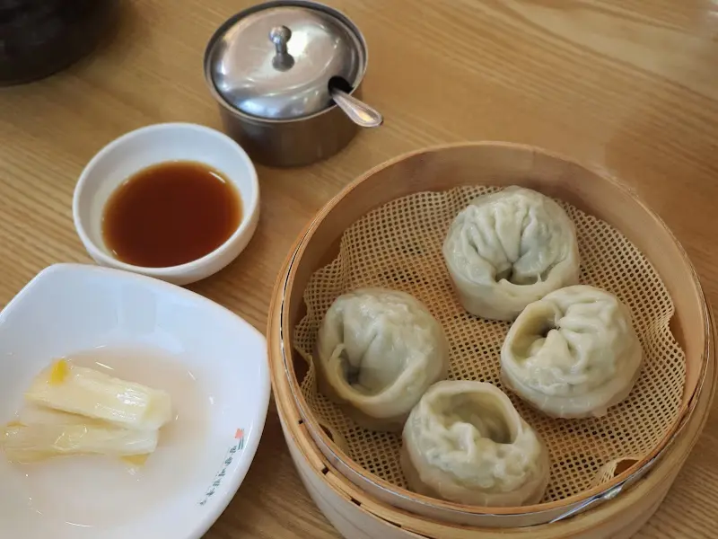 먕향비빔국수 만두