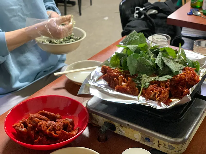 푸짐한 닭갈비 한 상 차림