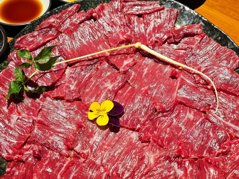 최상급 뭉티기의 자태