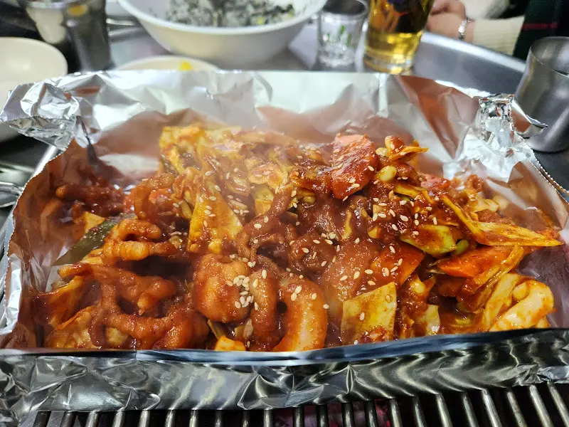 매콤한 닭발