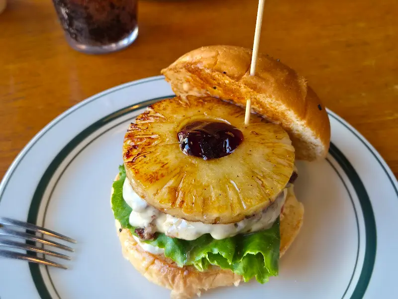 분더버거 하와이안 버거 단면