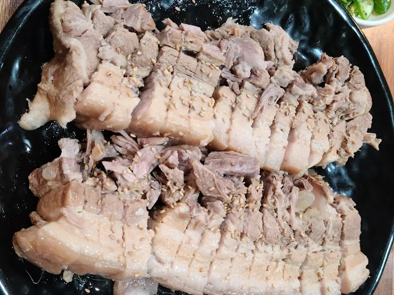 정은실내포차 수육 확대샷