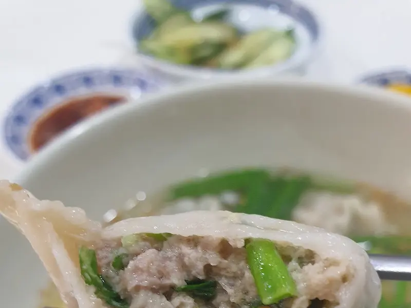 만둣국 속 만두