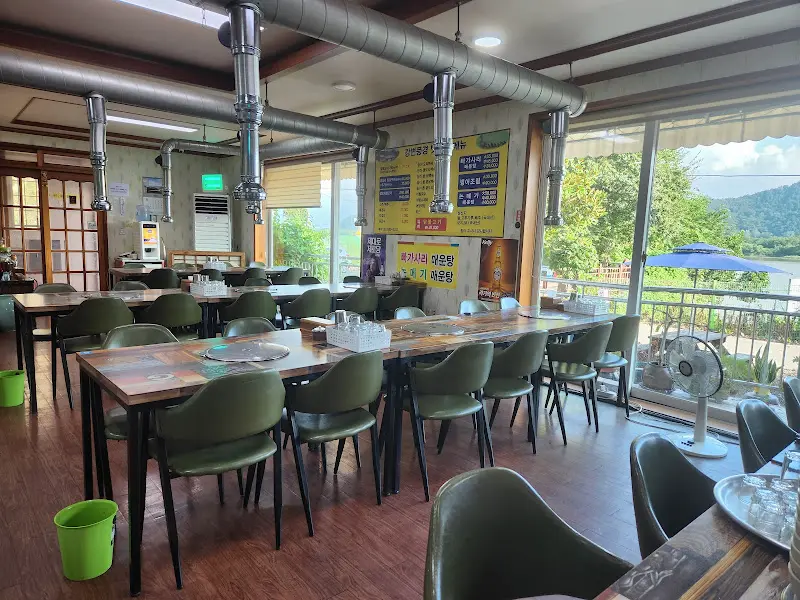 넓은 내부 공간