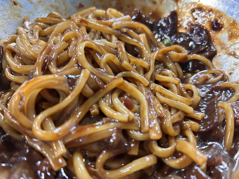 삼선짜장의 모습