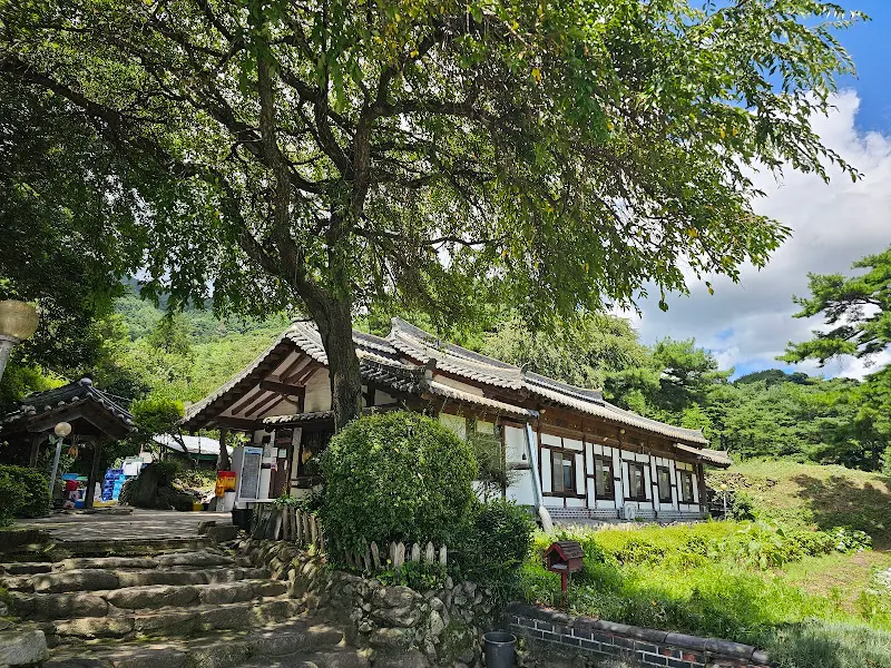 청학산 외부 전경