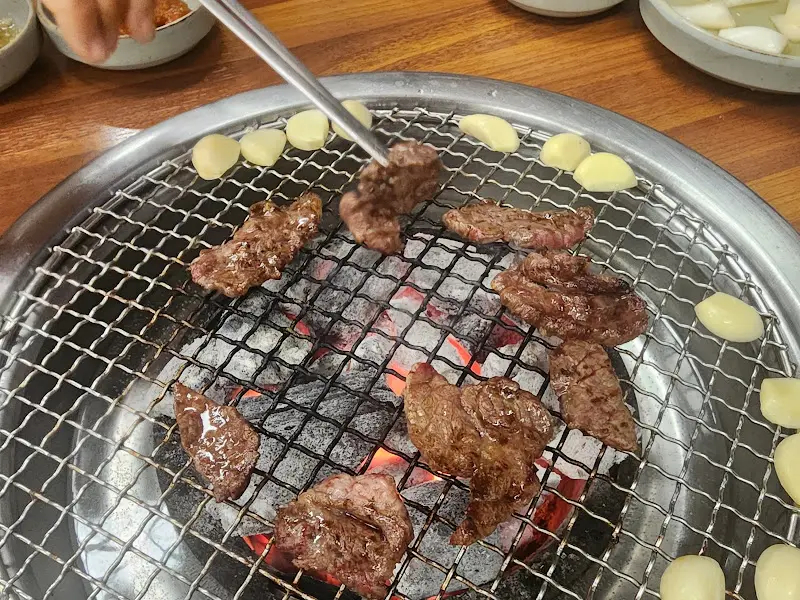 구워진 꼬들목살