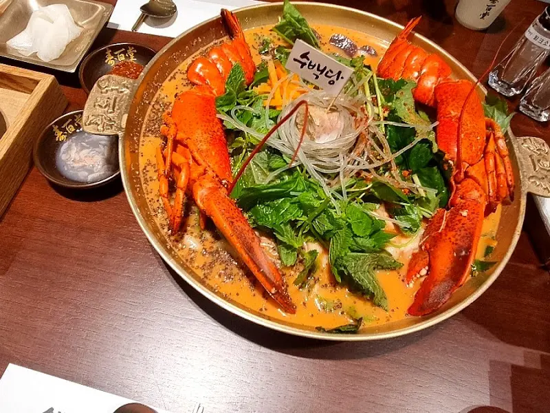 랍스터의 화려한 비주얼