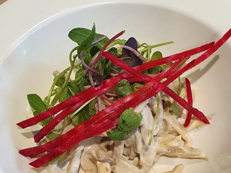 닭가슴살 샐러드의 모습