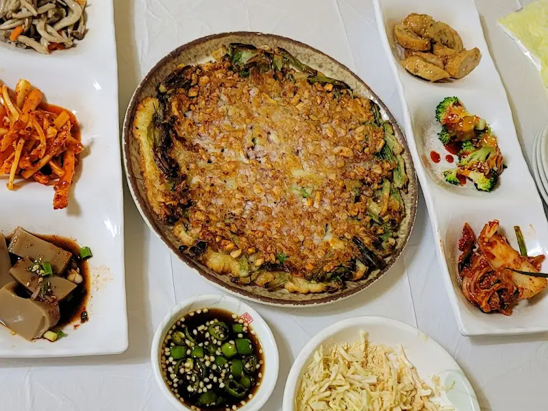 해물파전과 밑반찬