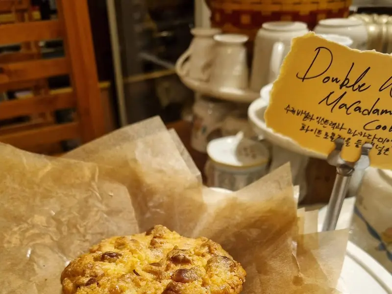 더블 초콜릿 마카다미아 쿠키