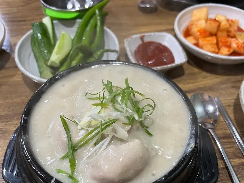 들깨 삼계탕 클로즈업