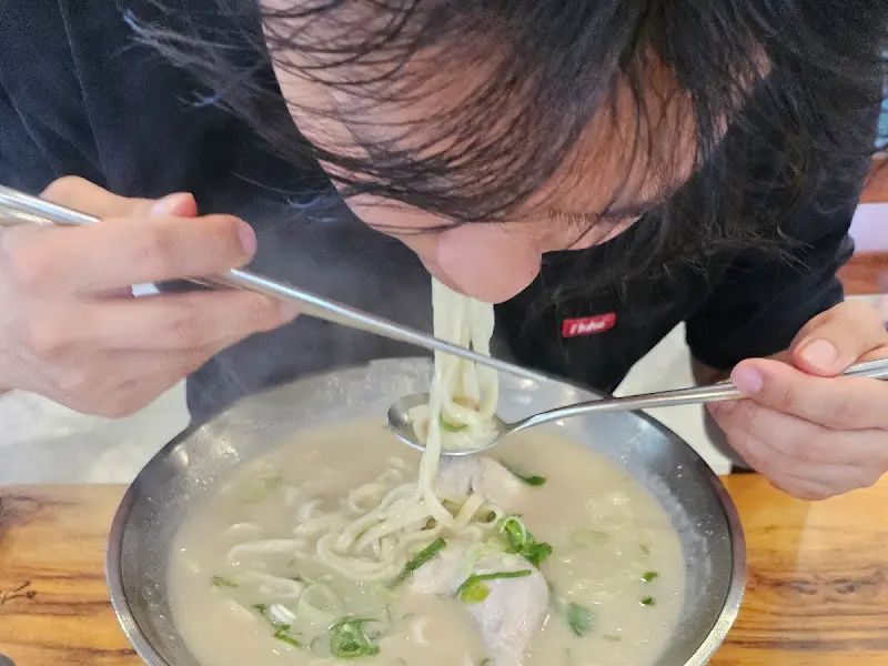 닭칼국수 면발