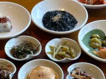 엄마 손맛 그대로, 순천만 갈대밭 품은 참조은시골집에서 맛보는 힐링 한정식 맛집