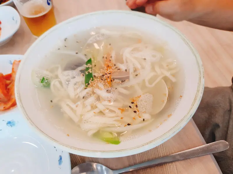 백합칼국수의 시원한 국물