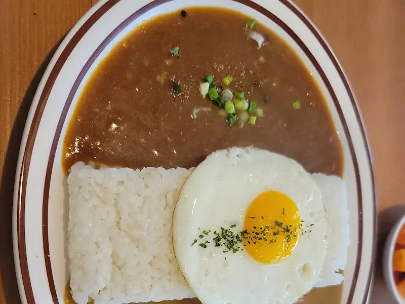 계란후라이가 올라간 카레