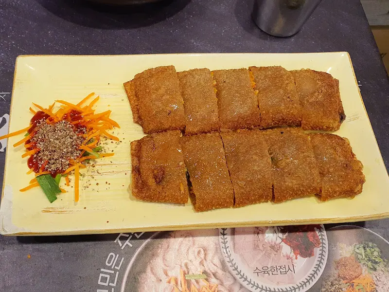 신가네칼국수 내부