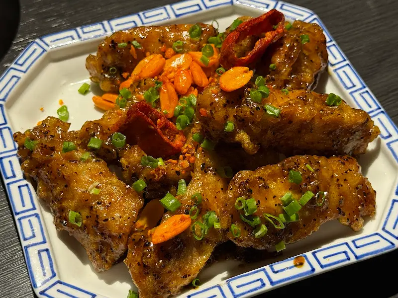 흑후추 돼지 튀김의 향긋한 풍미