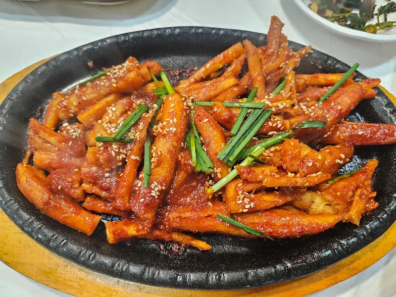 매콤달콤한 두루치기