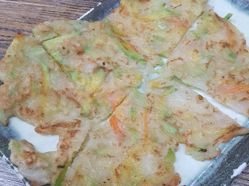 겉은 바삭하고 속은 촉촉한 전