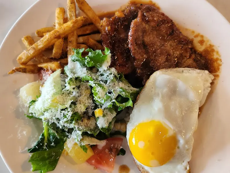 육즙 가득한 흑돼지 스테이크