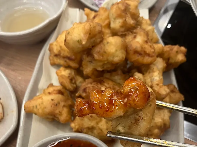 윤기가 흐르는 튀김