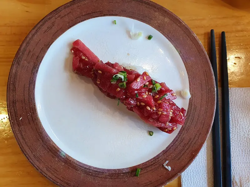 형형색색의 접시들