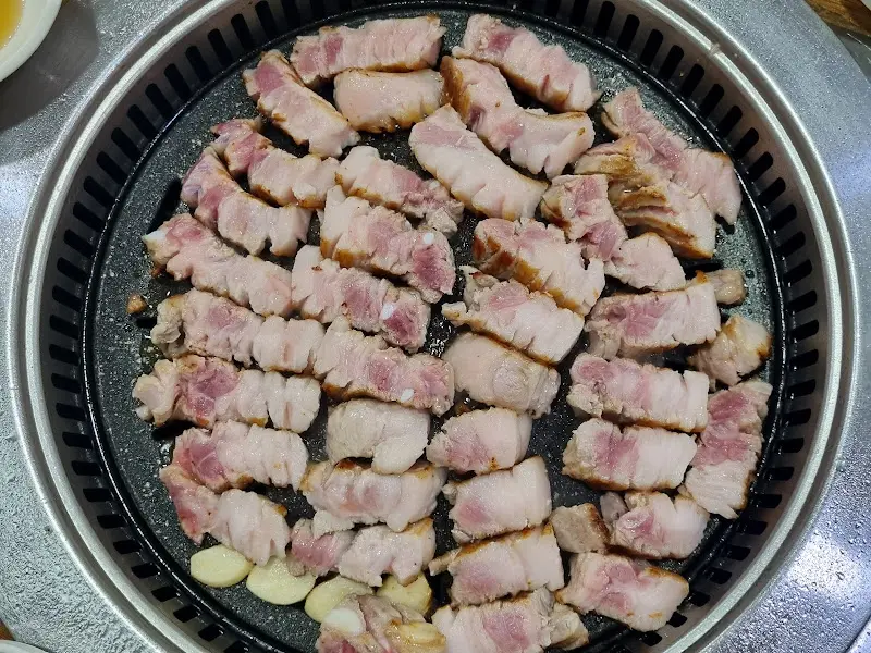 잘 익은 삼겹살