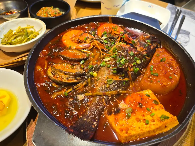 돌우럭조림 전체 샷