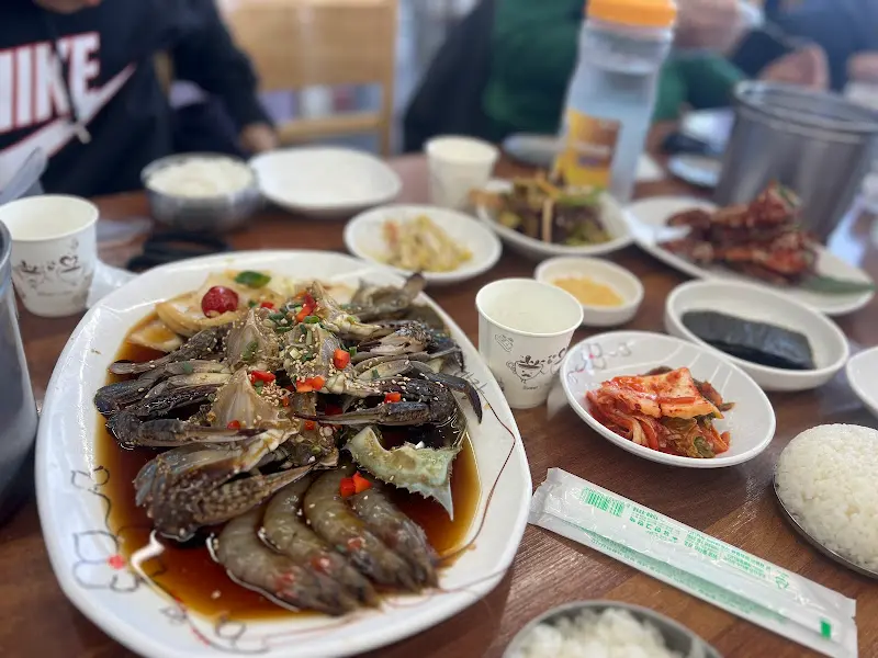 봉순게장 전체 상차림