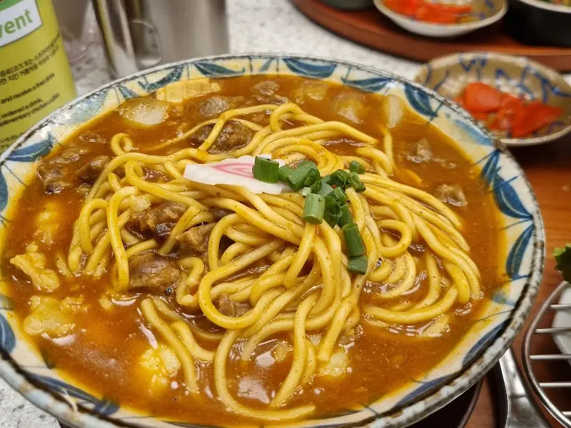 탐광 카레의 면요리