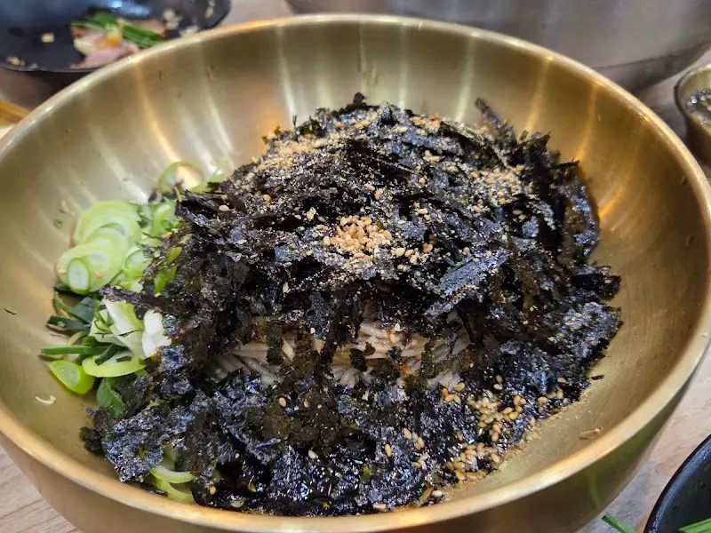 들기름 막국수 클로즈업