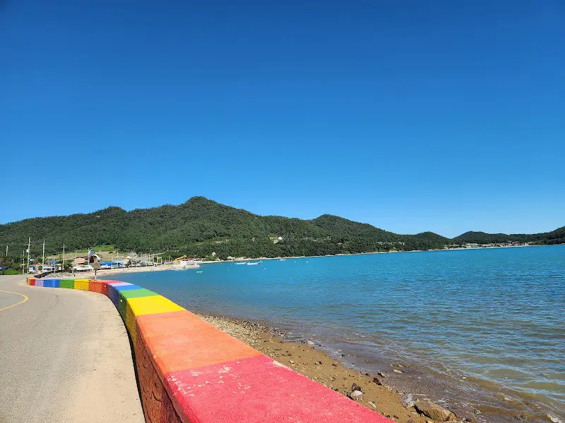 식당 앞 바다 풍경