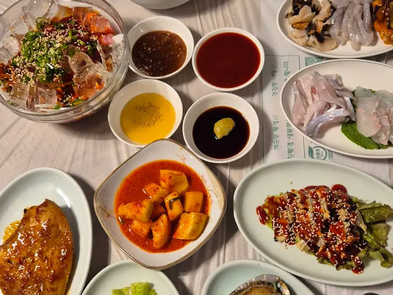 실비집 테이블 세팅