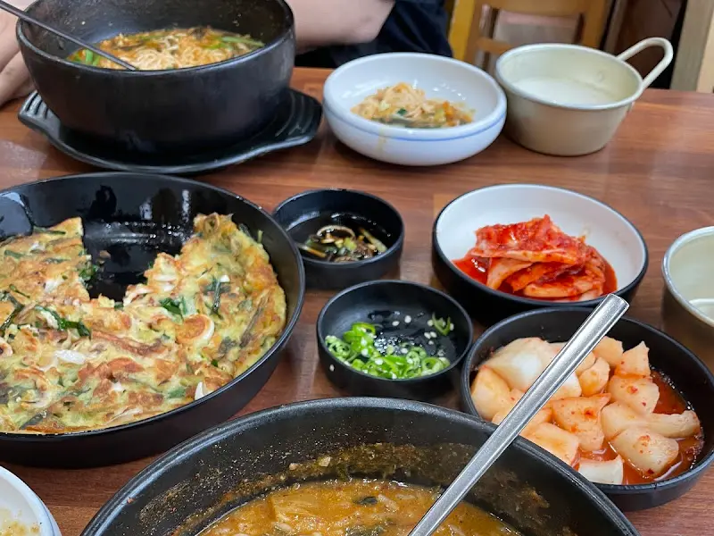 만족스러운 식사를 마치고