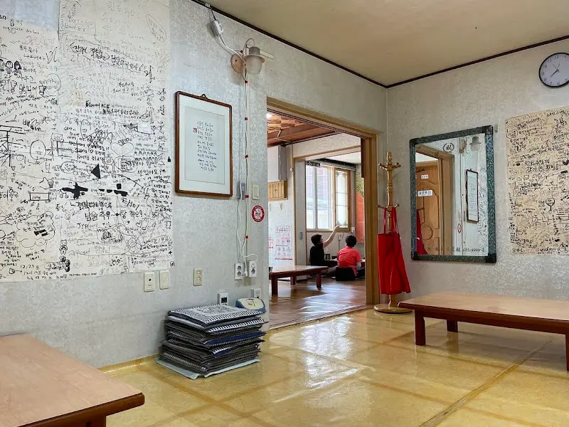 황토식당 내부 좌석