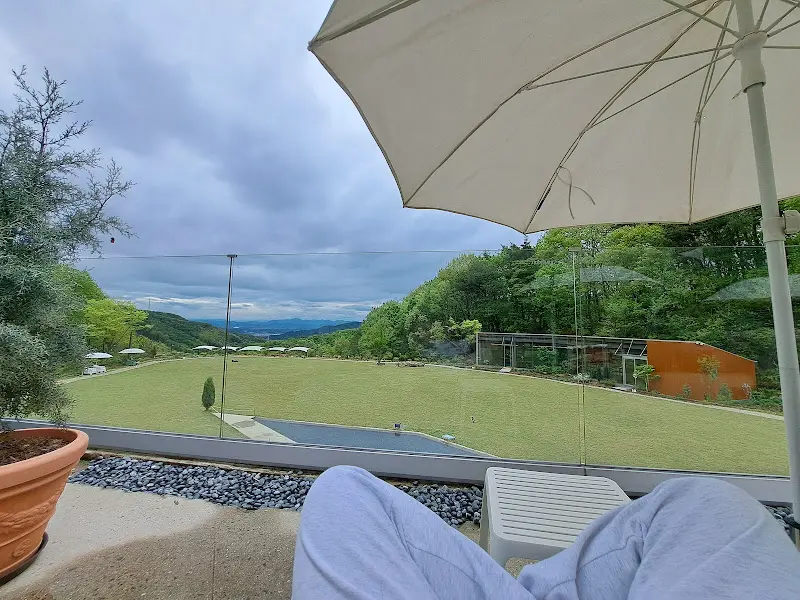 테라스에서 바라본 이월서가 정원