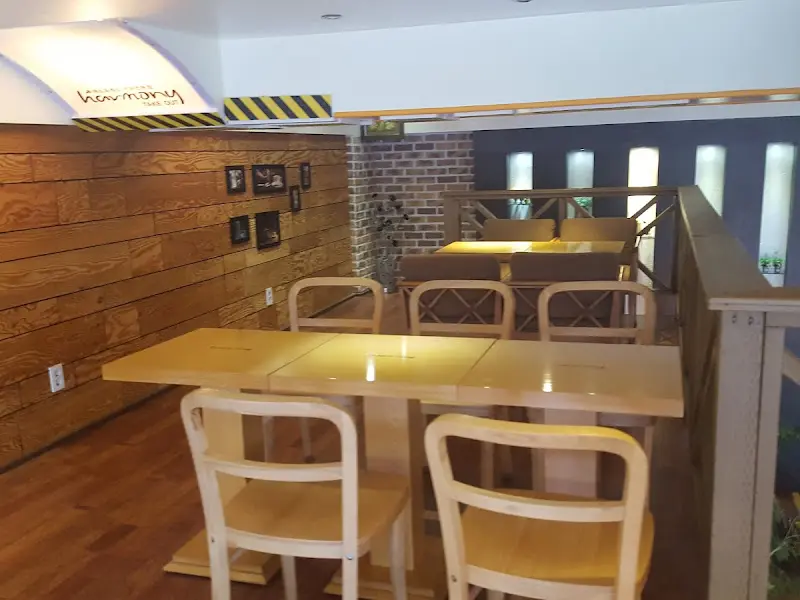 카페 내부 모습