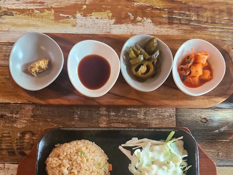 스테이크와 환상적인 궁합을 자랑하는 볶음밥