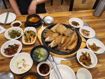 침샘 폭발! 속초 생선구이, 이 맛집 진짜 레전드다