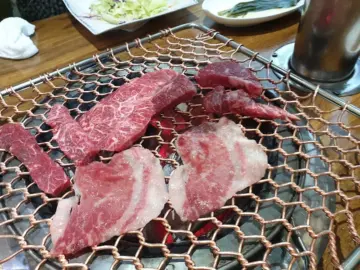 충주 한우 맛집, 농협이 보증하는 깊은 풍미! 한우프라자에서 즐기는 특별한 미식 경험