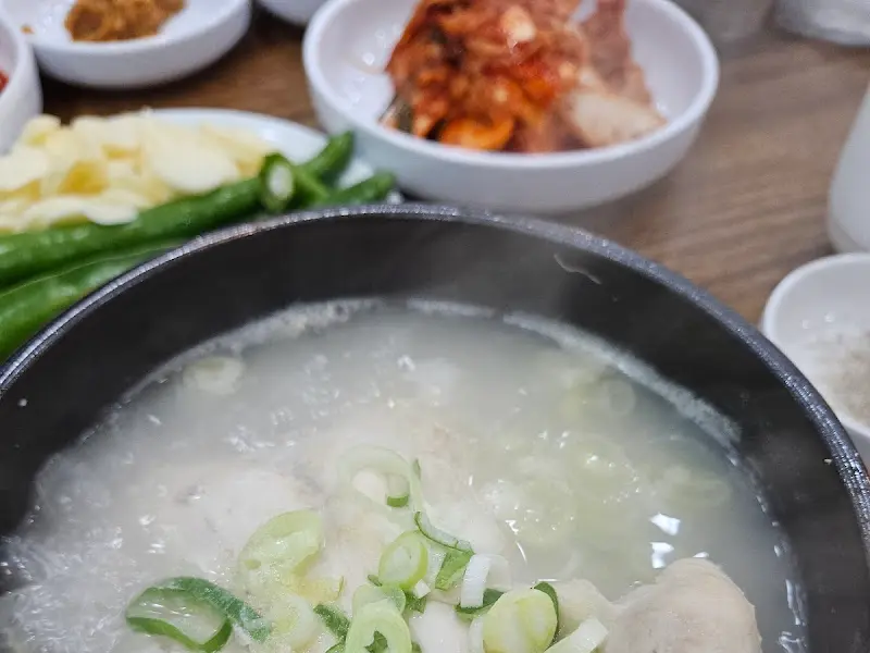 삼계탕과 밑반찬