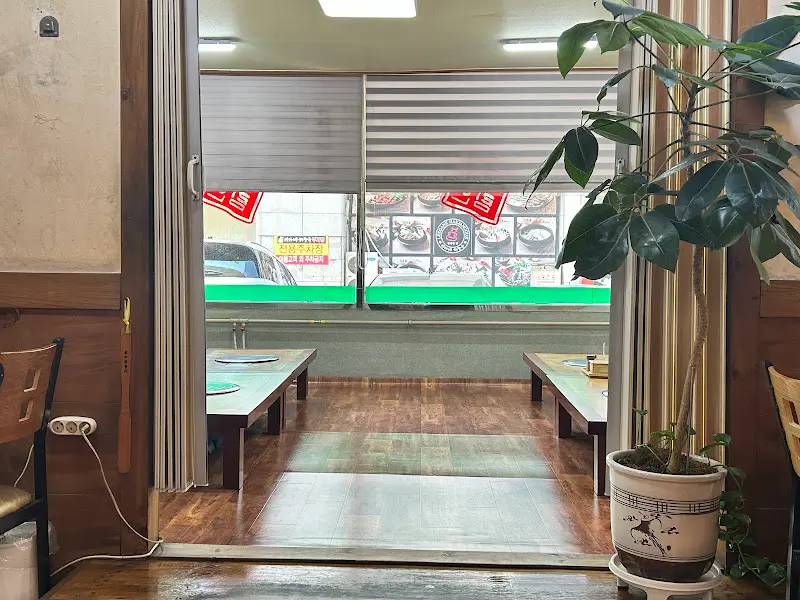 깔끔한 테이블 세팅