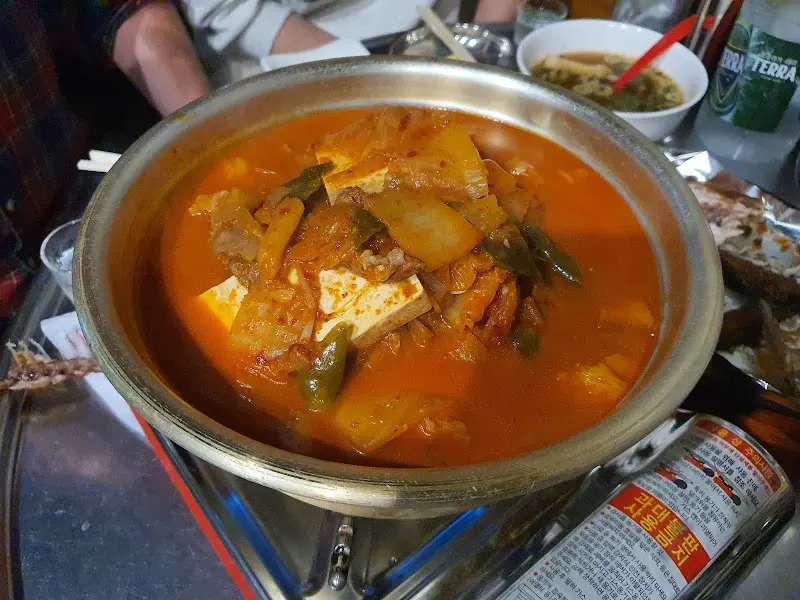 맛깔스러운 김치찌개