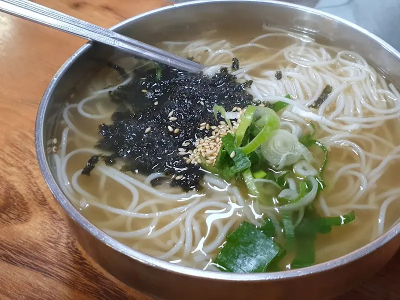 홍두깨칼국수 잔치국수